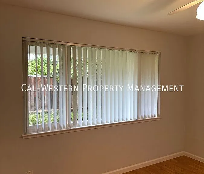 250 Palo Alto Ave #1 — Photo 22