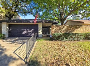 1611 Hawthorne Dr, Arlington, TX 76012