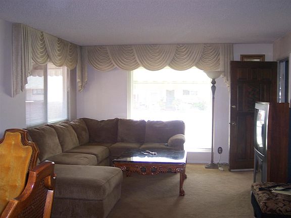 2nd image of 3625 Monterey Blvd
