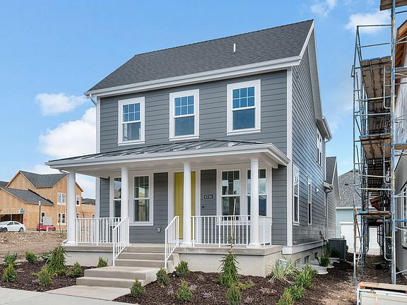 Tahoma Colonial