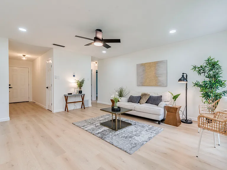 9606 Dallum Dr — Photo 8