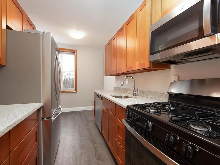 1133 Midland Ave #5A — Photo 13