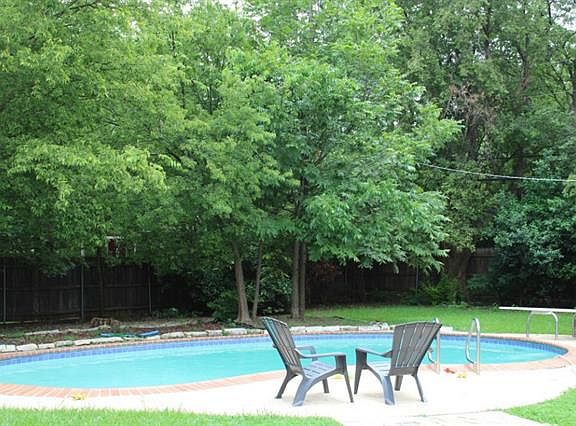 2nd image of 5917 Wedgmont Cir N