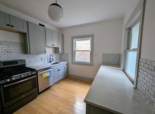 3336 N Hamlin Ave, Chicago, IL 60618