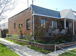 4618 202nd St, Bayside, NY 11361