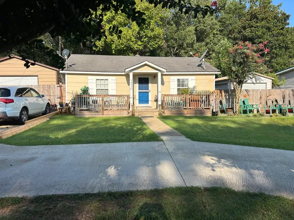 3017 Carrollton Rd, Grenada, MS 38901