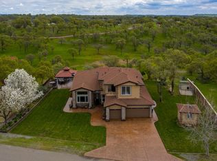 51 Hawks Landing Ct, Wallace, CA 95254