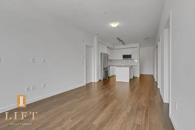 15733 85th Ave #1A — Photo 2