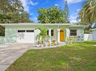 657 Pinewood Dr, Dunedin, FL 34698