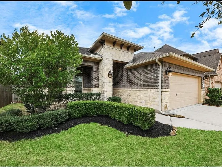 18923 Pine Harvest Ln — Photo 3