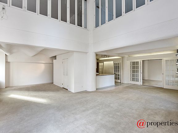 Living Room / Dining Room