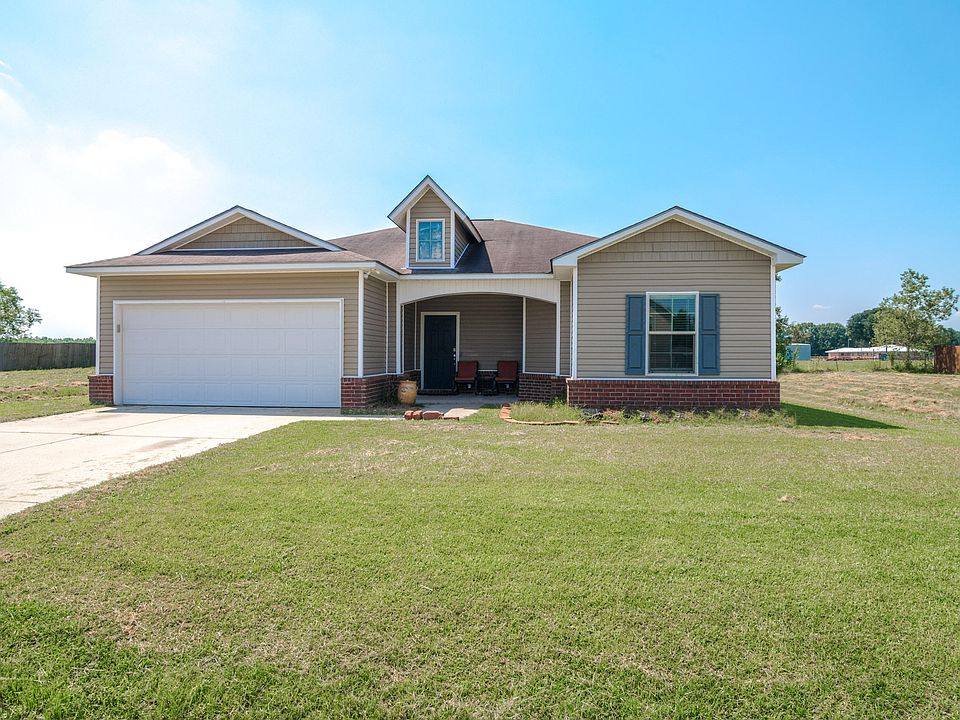 1st image of 124 Coles Creek Dr