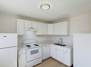 925 Martin Dr APT 5, Escondido, CA 92026