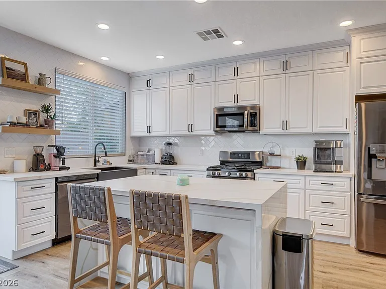 10400 Raining Sky St — Photo 10