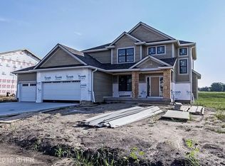 3065 Whitepine Ct, Waukee, IA 50263