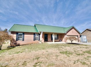 5517 J Riley, Greenback, TN 37742