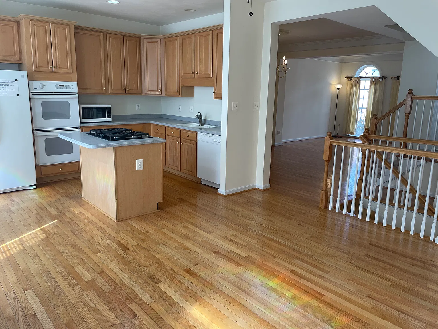 3 bed, 3.5 bath, 1756 sqft, $3,750 — Photo 4