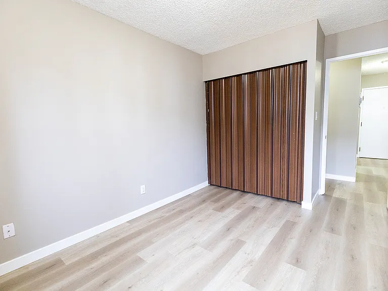 205 Heritage Dr SE — Photo 17