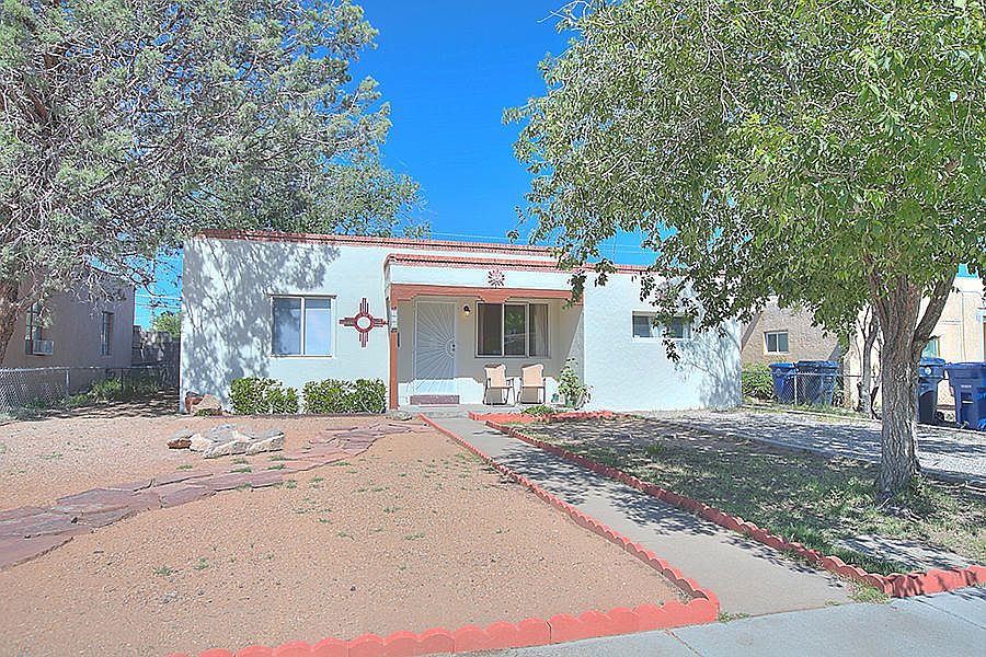 1st image of 909 Wilmoore Dr SE