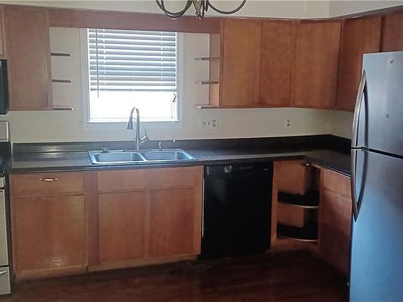 4th image of 2254 W Schantz Ave