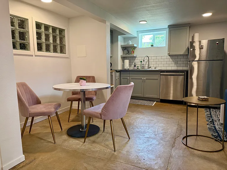 5245 NE 22nd Ave #BASEMENT — Photo 6