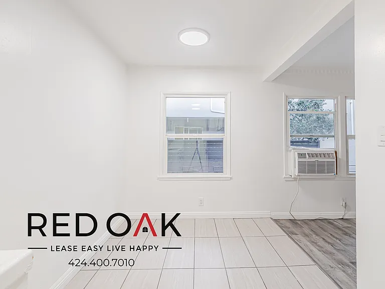 5832 Carlton Way #2 — Photo 11