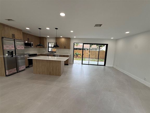 5th image of 4020 NW 93rd Way