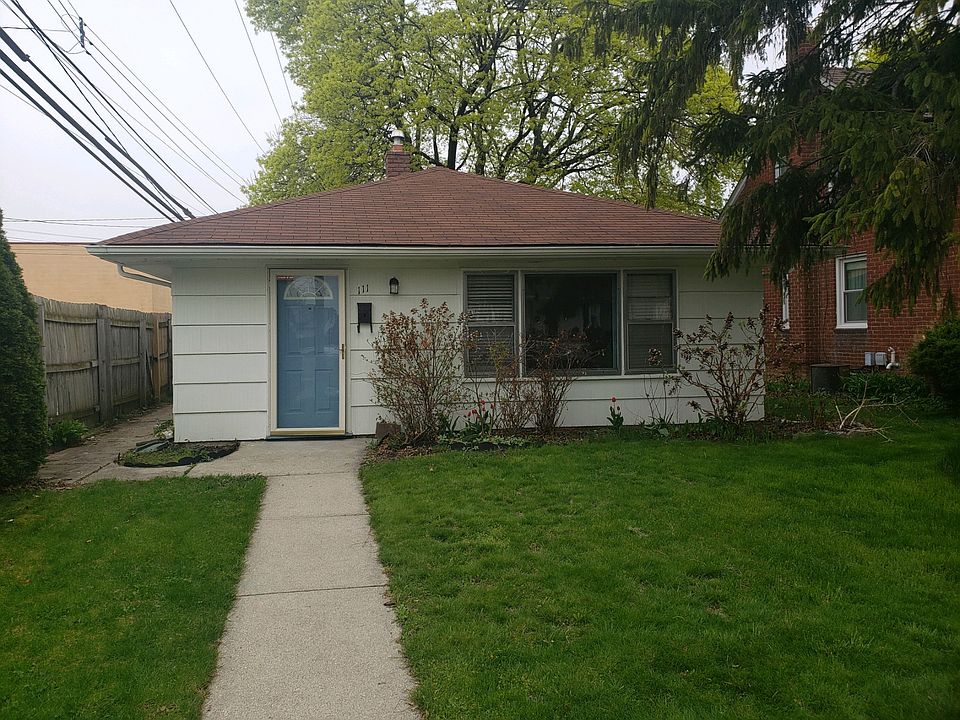 1st image of 111 N Altadena Ave