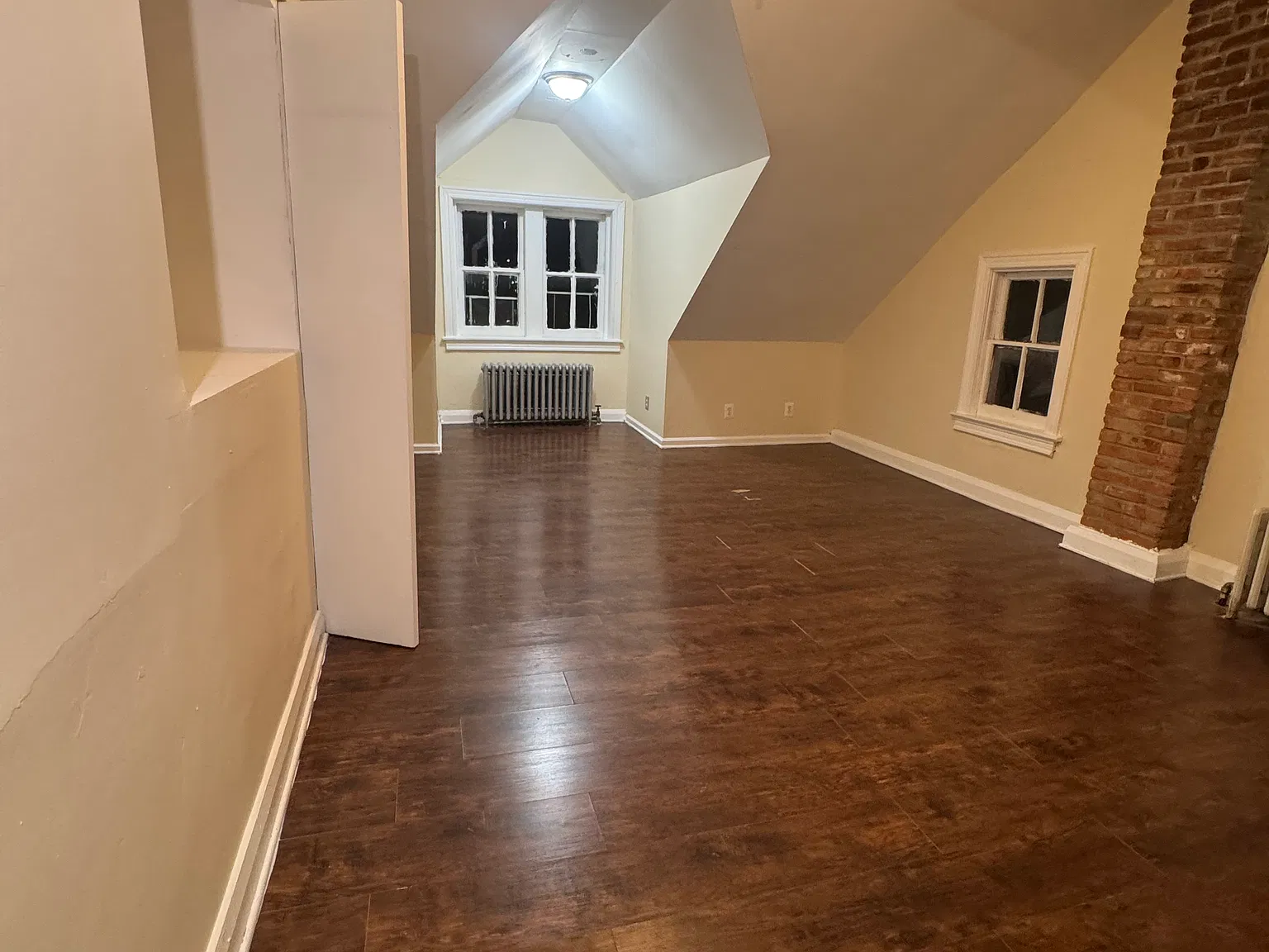 5 bed, 1632 sqft, $2,000 — Photo 2