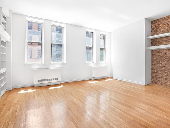 5th image of 125 E 12th St APT 3B