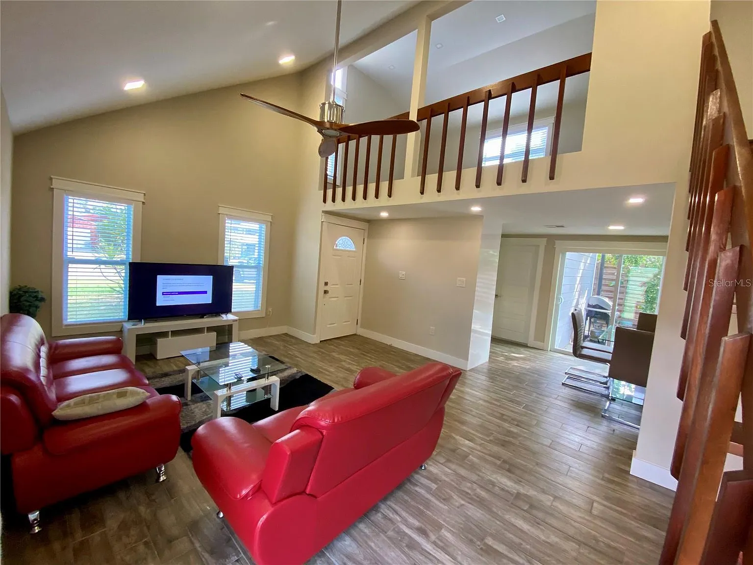 3 bed, 1276 sqft, $3,100 — Photo 4