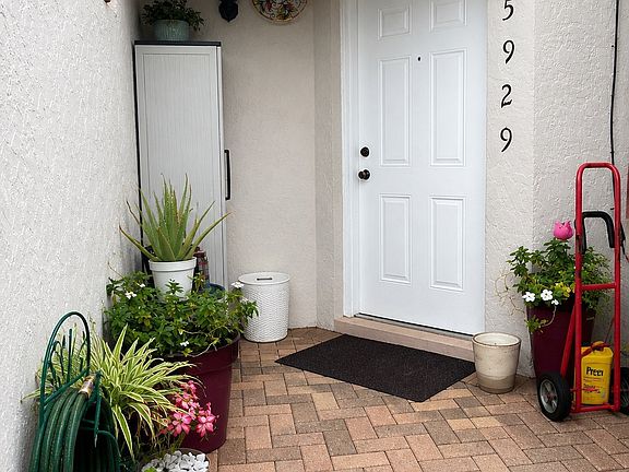 2nd image of 5929 SW 36th Ct #9