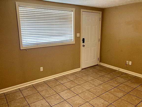 3rd image of 101 W Taylor St #1