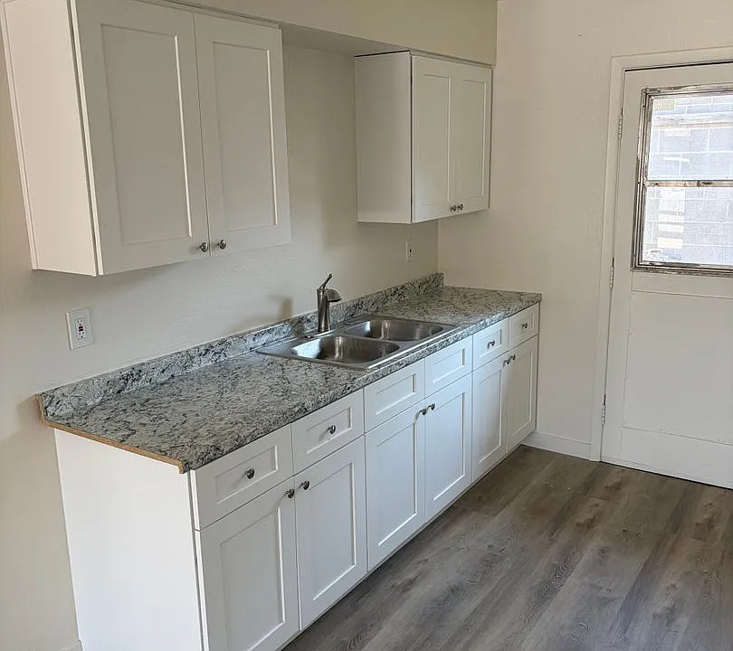 514 S Bellview #3