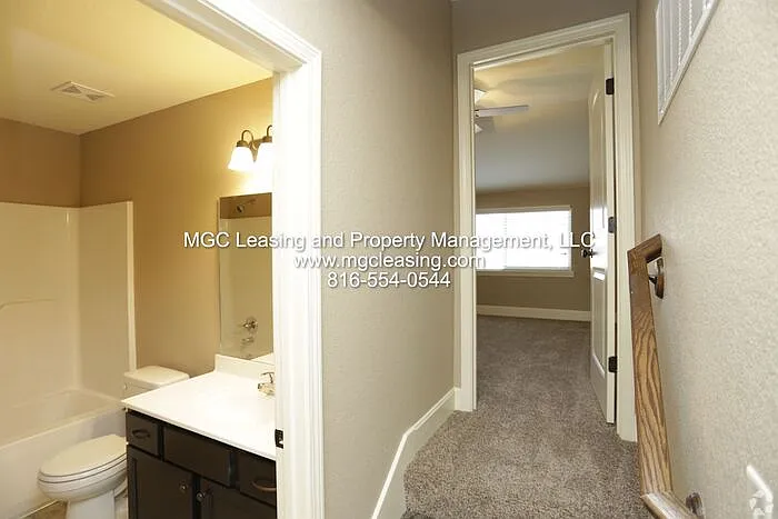 2152 SW Timbertrace Ln — Photo 8