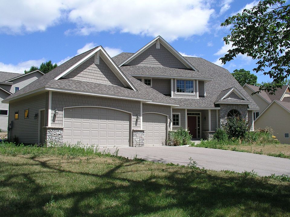 Beautiful newer 4BR 3BA