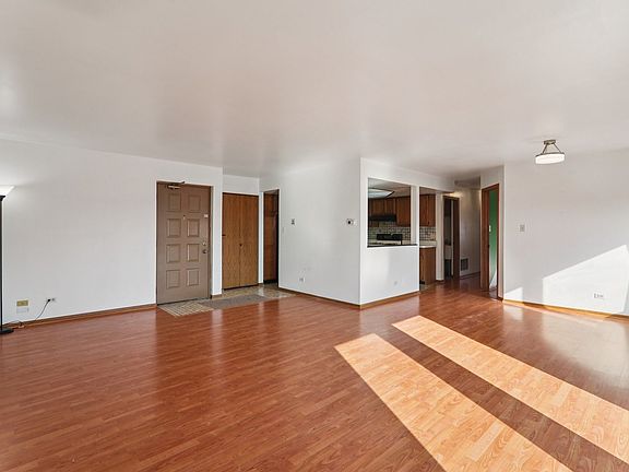 4th image of 4735 W 105th St APT 204