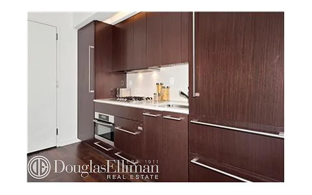 Rented by Douglas Elliman | media 29