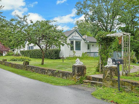 3rd image of 21 Sycamore Lane