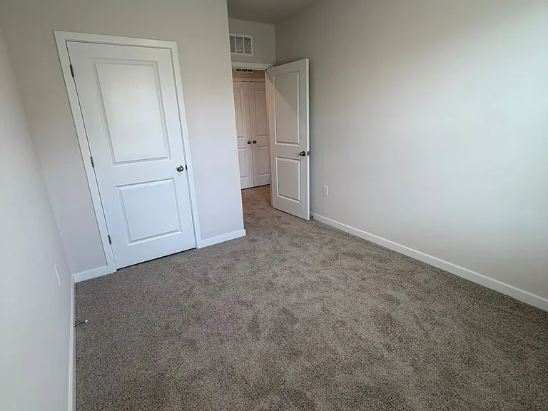 8375 Everly Preserve Dr — Photo 6