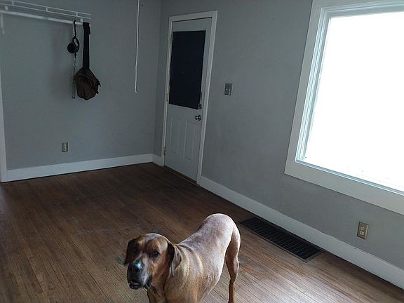 3rd image of 305 N American St