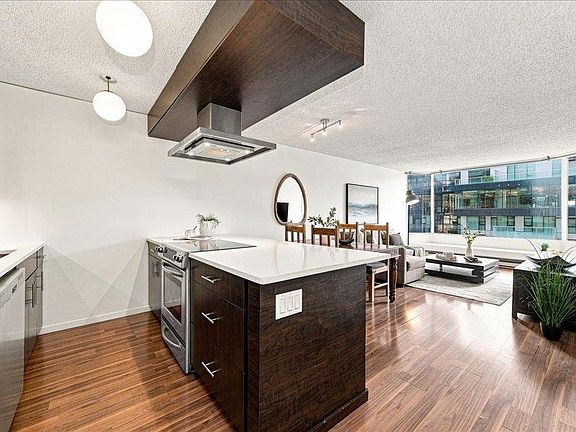3rd image of 1330 Hornby St #608