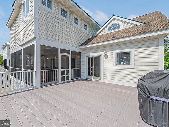 3rd image of 632 Tingle Ave