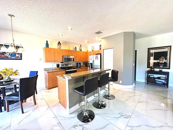 3rd image of 6534 Sandpiper Drive
