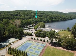 14 Lake Shore Dr, Montville, NJ 07045