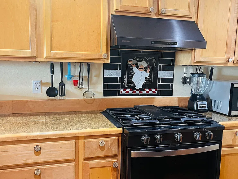 2312 W Boston St #301 — Photo 9