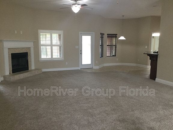 5th image of 1949 Larkspur Cir