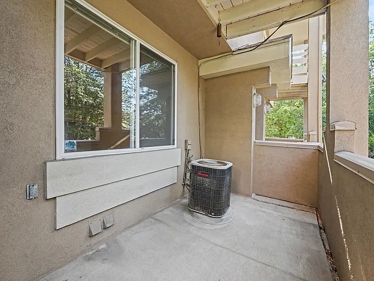 4594 E Kentucky Pl — Photo 18