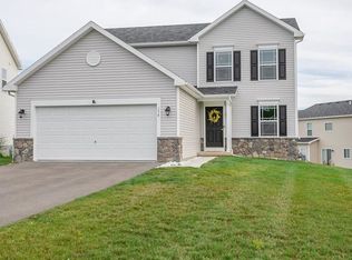 174 Coneflower Dr, West Henrietta, NY 14586