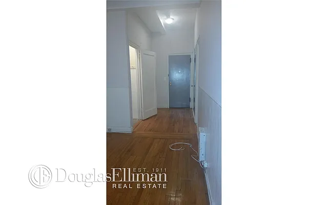 Rented by Douglas Elliman | media 14